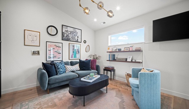 Modern Studio with Workspace and Kitchenette in Denver