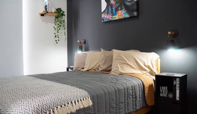 Modern & Stylish City Stay for 4 | Double Parking