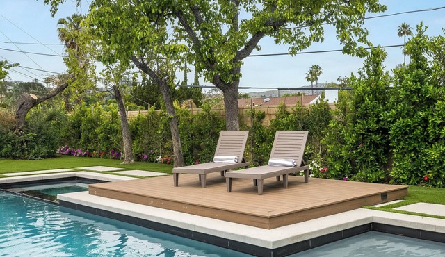 MODERN VILLA POOL BASKETBALL COURT