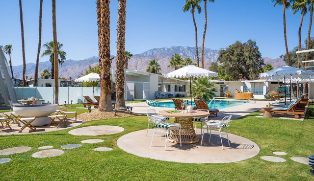 Monkey Tree Hotel 1 by AvantStay | Stylish Hotel in Palm Springs w/Pool!