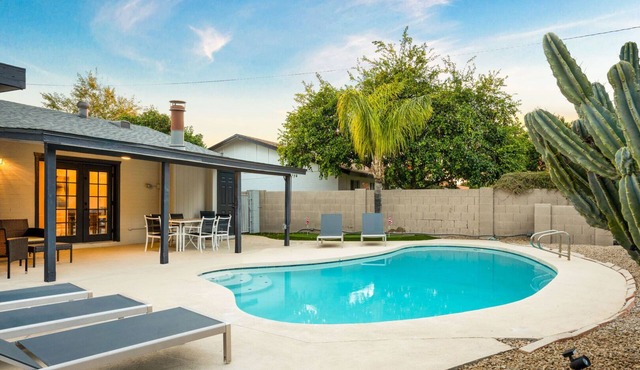 Monte Vista - Free Heated Pool, Close to Old Town