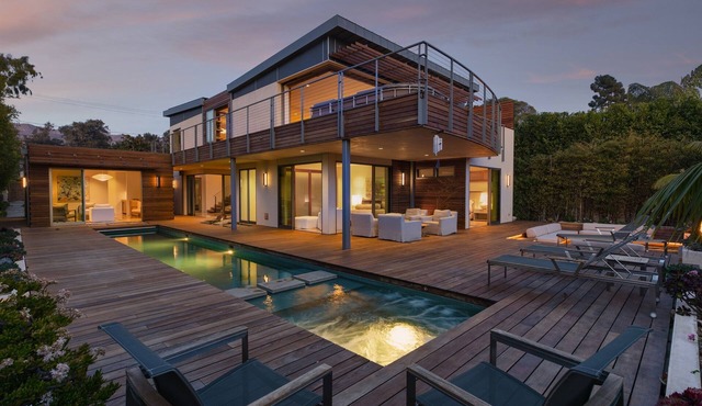 Montecito Villa | Pool & Butterfly Beach