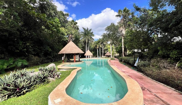Nature and peaceful House in P.M. 4 BD 3 BR