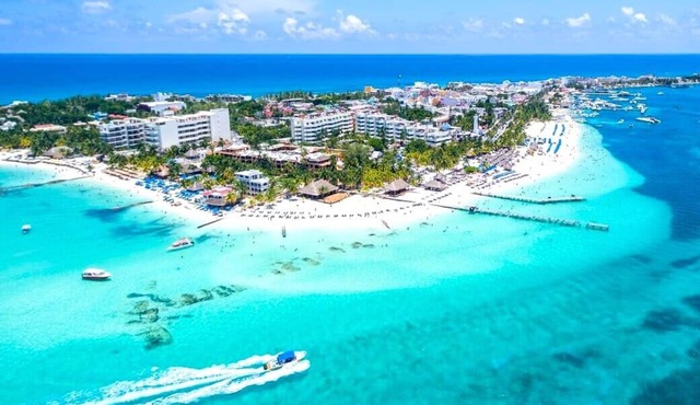 Nautibeach Resort Deluxe ground floor apartment