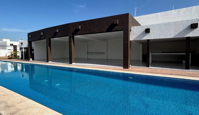 New 3-bedroom townhome w/AC, WiFi, in Mazatlan. Fitness room, pool, club house