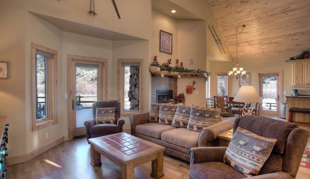 New! River Access Retreat | Golf Discount + 30 Min to Wolf Creek