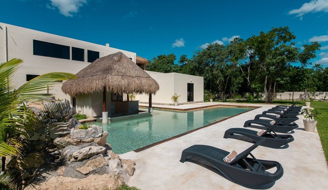 NEW! ULTRA PRIVATE Villa w/Private Pool, Concierge Service
