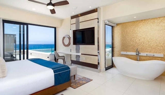 New Year Luxury 2BR3BA Suite Villa La Valencia in Los Cabos
