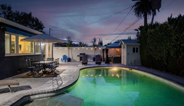 *Newly Built 4BR! Pool, Cabana, BBQ in Prime LA!*