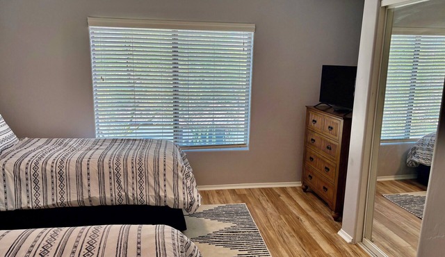 Newly Renovated 2-bedroom/ 2-bath, Dog Friendly Condo in fabulous Oro Valley