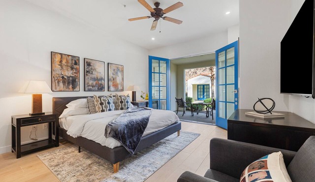 Newly Renovated! Deluxe King Casita, Near Pool w/Mountain Views, Pet Friendly! - (T69-B)