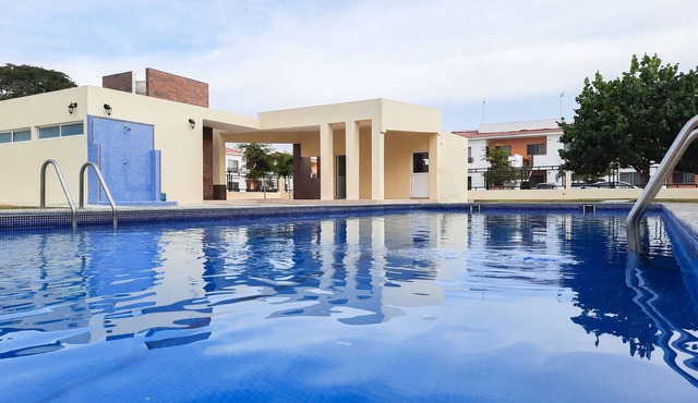 Nice & safe 2 bedrooms Condo only 15 min from Marina Vallarta & Beach