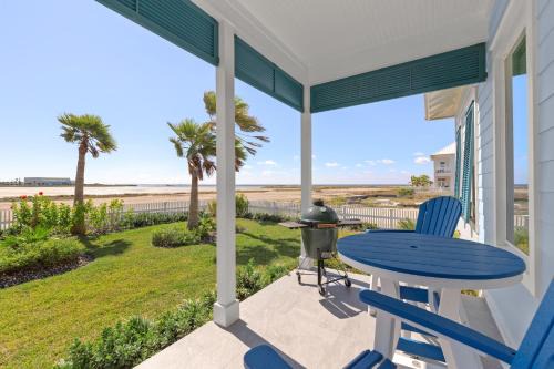 Nuestro Sueno, cottage at The Shores home