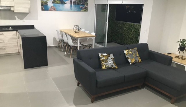 !nuevo Departamento! Bonita Vista Balcón y Alberca! Cerritos!
