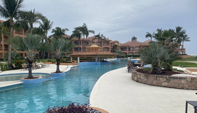 Ocean front condo on golf course walk out ground floor