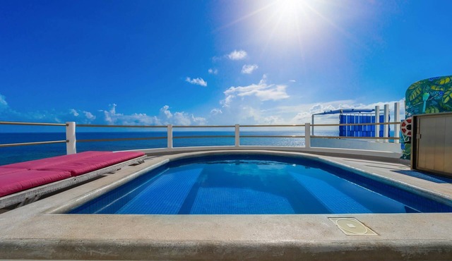 Ocean Front Penthouse w/Private Pool & Views!