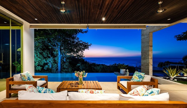 Ocean Views · Infinity Pool · 3 min to the Beach & Exclusive Beach Club Access