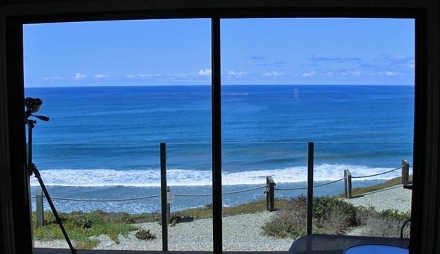 Oceanfront! Unobstructed Views-Corner Unit - Totally Remodeled 2024