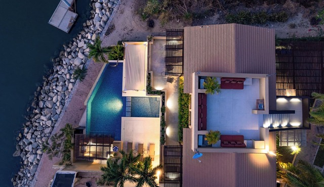 Oceanfront Villa with Infinity Pool & Swim-Up Bar