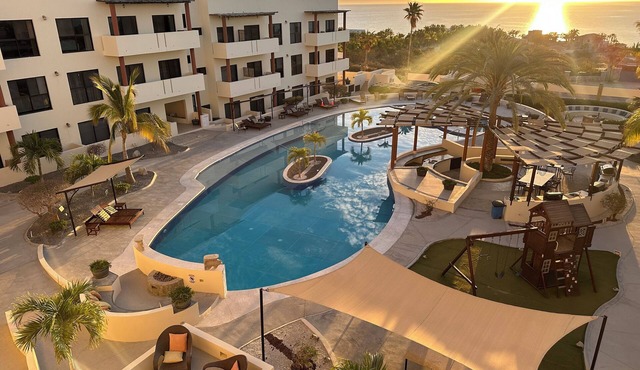 Oceanview Penthouse within walking distance of great kiteboarding beaches