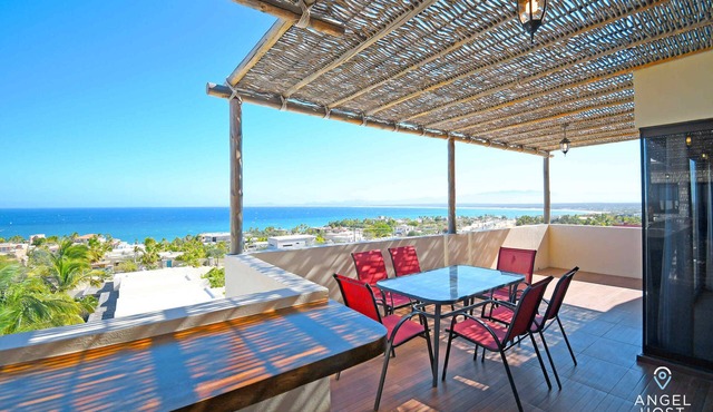 Oceanview Penthouse w/Pool, BBQ, Gym & Playground!