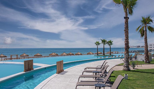 One 1507A : Oceanfront Haven of Refined Luxury