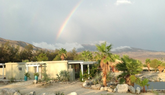 ONE BEDROOM HOUSE located on 5 acres in a serene PRIVATE Palm Oasis!