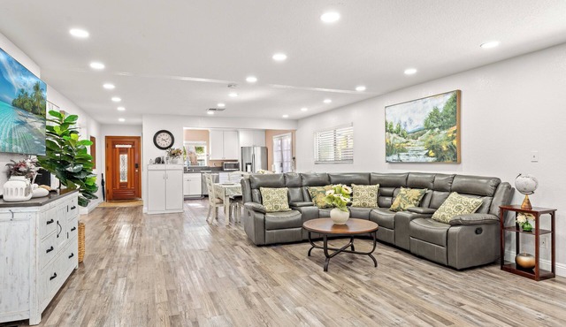 One-Floor Villa/5BR3BA/Downtown/Los Angeles/Disney/New/57、60 Highway/Supermarket