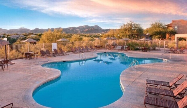Oro Valley | Couples Desert Stay | Pool + Hot Tub