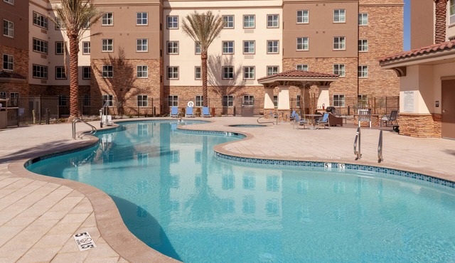 Outdoor Pool, Hot Tub, Free Breakfast Buffet. Plan Your Next Trip Today!