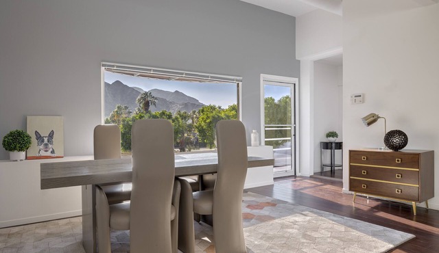 PALM SPRING LUXURY ROOF TOP PENTHOUSE