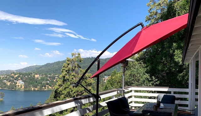 Panoramic Lake View! Modern 4 BD 2 BA/Level entry