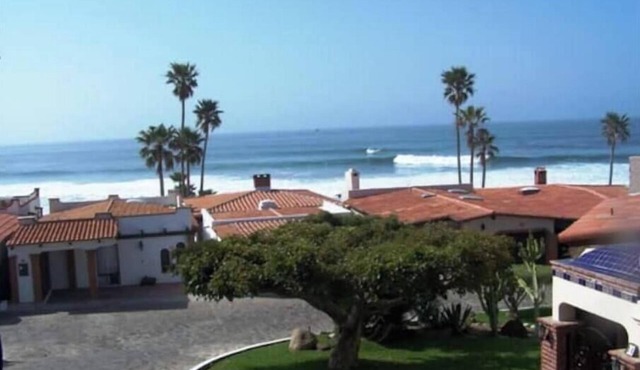 Panoramic Ocean View & Steps to Private Surf Beach. Las Gaviotas 4 BR 3 BA House