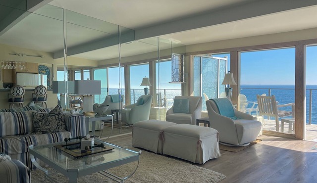 Panoramic Oceanfront Malibu Getaway