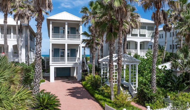 Paradise Found is exactly what you can expect when you rent this private house!