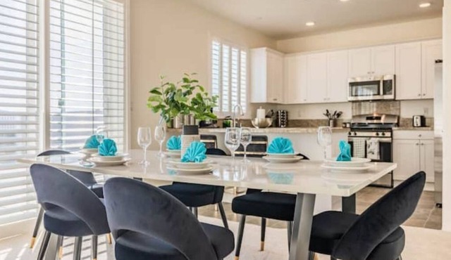 Peaceful 4BR 3BA Home With Mountain View