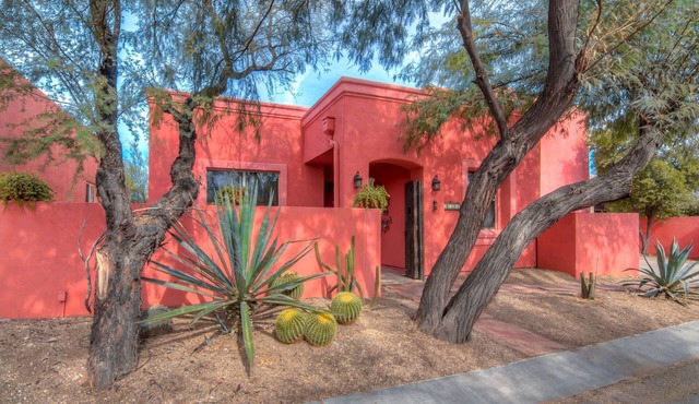 PEACEFUL RETREAT IN HEART OF CIVANO, TUCSON NEAR SAGUARO NATIONAL PARK