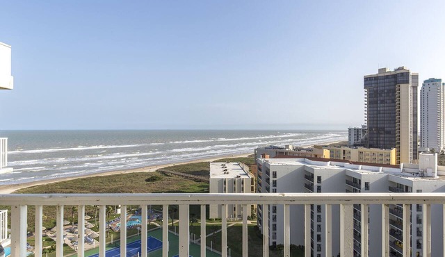 Penthouse Condo w/Endless Views at Saida Royale! Resort Pools, Hot Tubs, Tennis Courts & More!