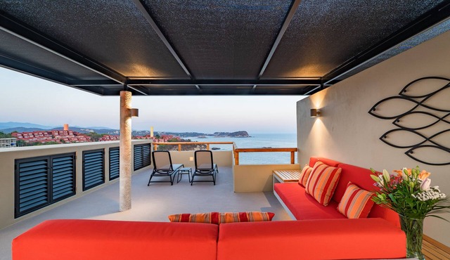 Penthouse | Views + Beach Access + Rooftop Terrace