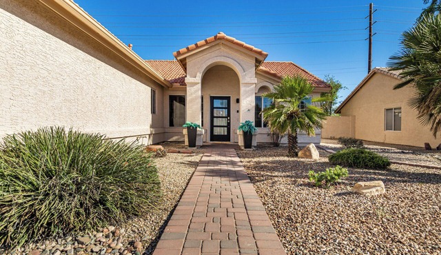 Perfect 3-bedroom house in "resort-like" Sun Lakes, Arizona