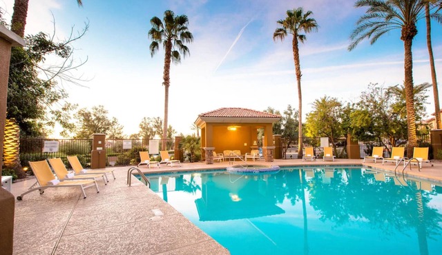 Perfect Getaway in Chandler: Pool, Dining, & Close to Phoenix Attractions