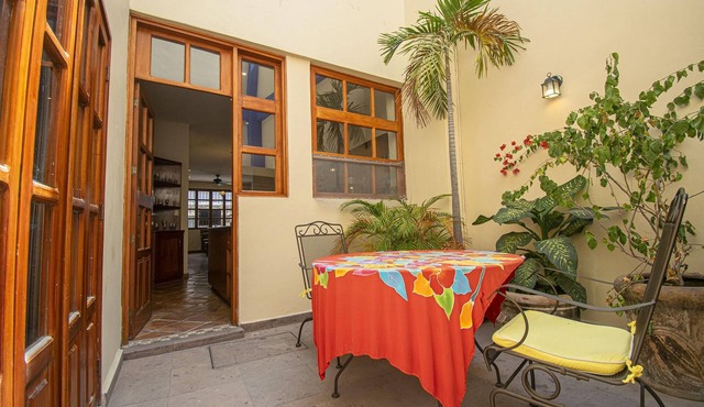 Perfect Historico Location!
