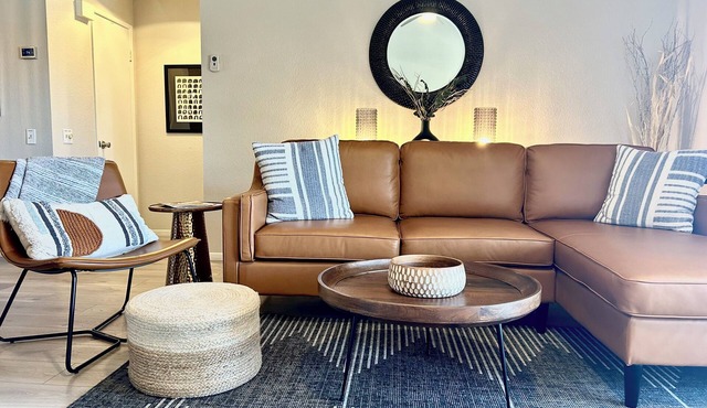 Perfect Palm Springs Getaway with Mountain Views