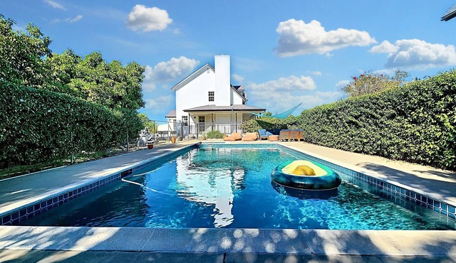 Personalized Retreat: Saltwater Hot Tub & Pool, Chef, Spa Services Included