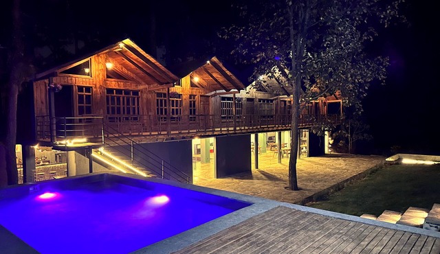 PINE TREE Hotel Boutique & Cabañas