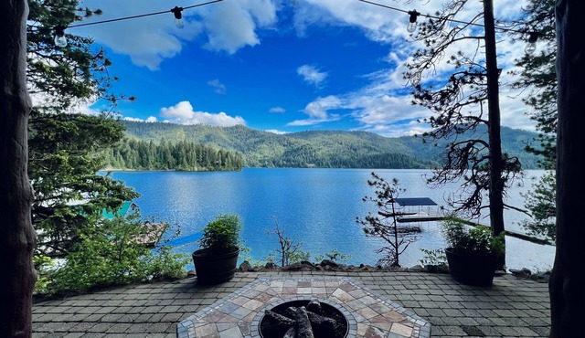 Pine View Cabin: Rustic Hayden Lake Cabin with Bunkhouse and Private Dock