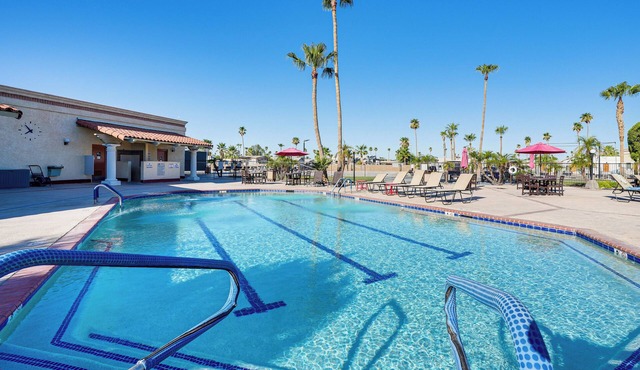 Pool, Hot Tub & Tennis Courts: Yuma Home Near Dtwn