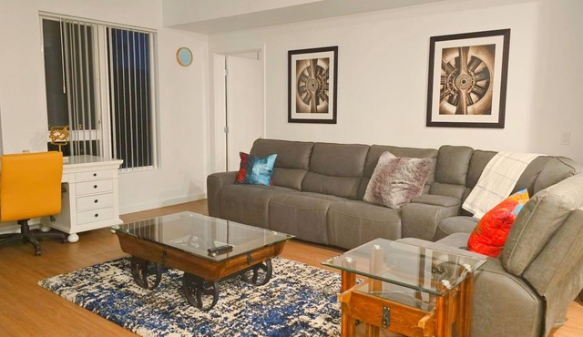 Premier 2BR in Downtown LA's Art Hub
