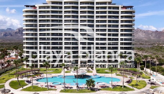 Premier Playa Blanca Condo 503: 2BR, 2BA Beachfront, Ocean Views, Hotel Services