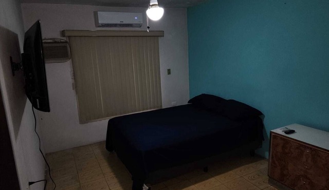Primer piso completo en casa acogedora.